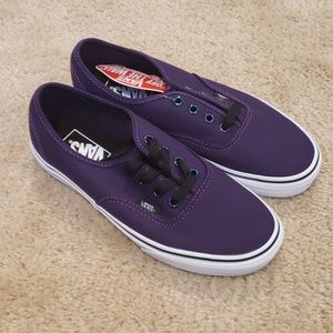 NWT Vans
